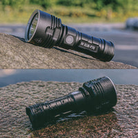 MS18 High-Performance LED Zaklamp | 100.000 Lumen | 18x Cree XHP70 2.0 LEDs | 2,3 km Bereik | IP56 Waterdicht | OLED-Statusdisplay | Inclusief Accupack