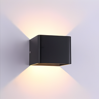 Thyrix - Moderne Vierkante LED Wandlamp