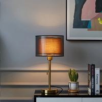 Vintage Tafellamp met Dubbele Stoffen Kap voor Warme Sfeerverlichting LED
