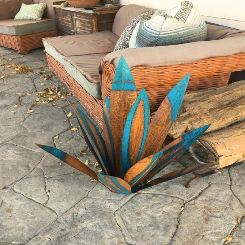 IJzeren Agave Buitenbeeldhouwwerk | Duurzaam en milieuvriendelijk Handgemaakt rustiek ontwerp voor tuinen, patio's of gebruik binnenshuis.