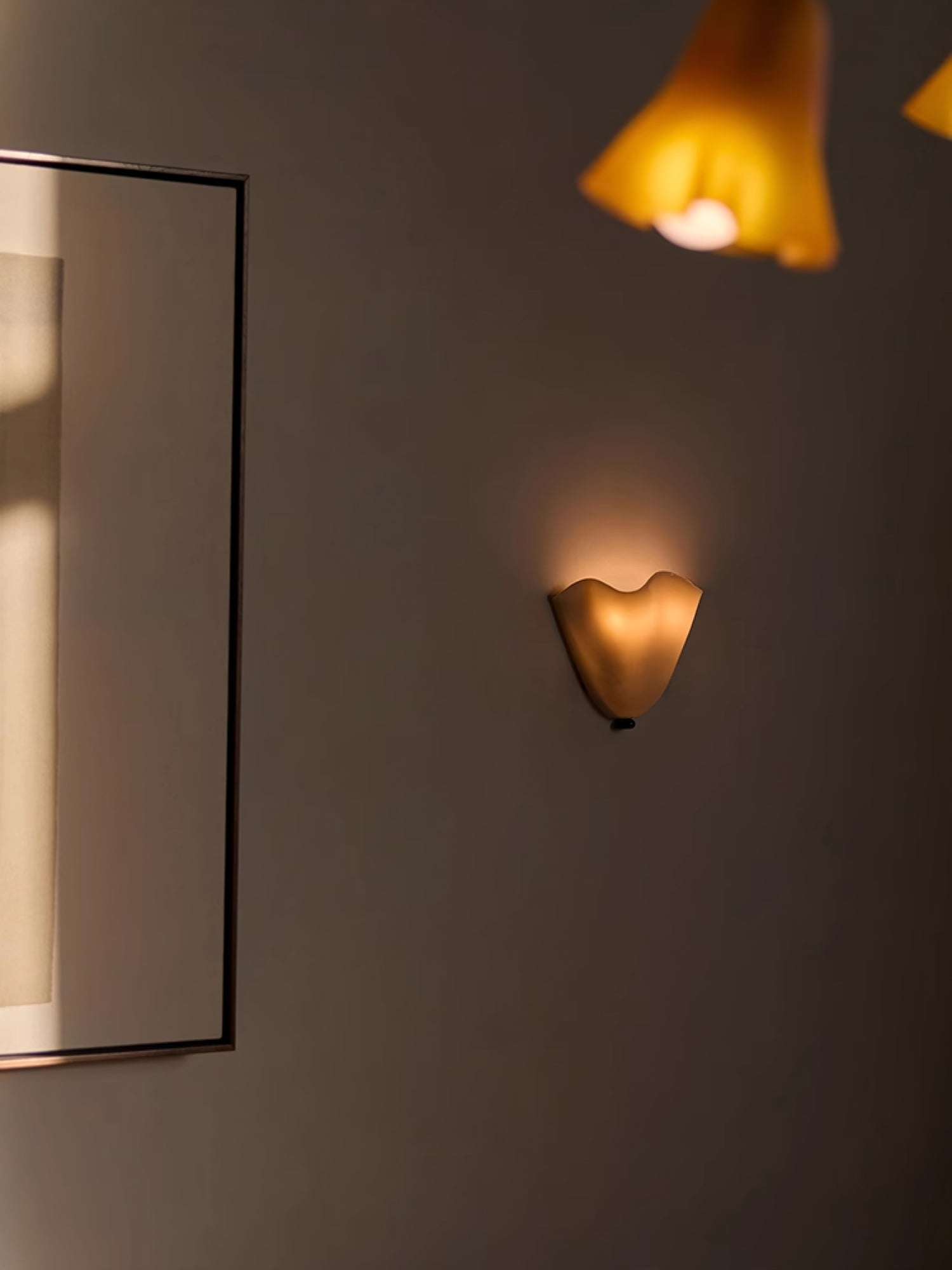 Lustra Wandlamp Elegant met Zachte Lijnen