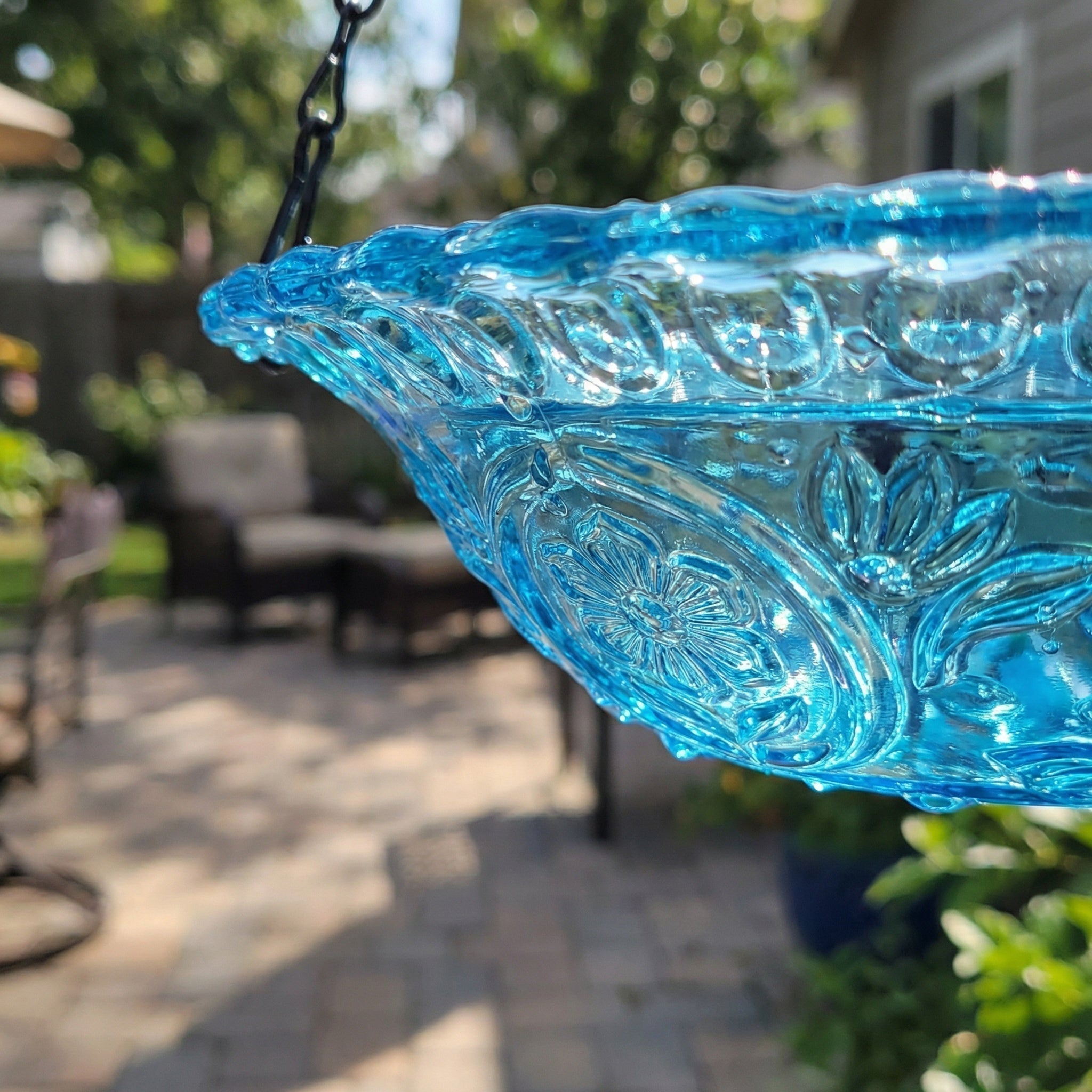 AquaBloom™ | Zonne-energie Hangfontein – Vogelbad met 2-niveaus Waterspel