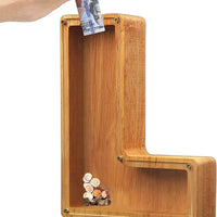 TreasureNest Muntbank | Gepersonaliseerde houten spaarpot in A-Z letterontwerpen