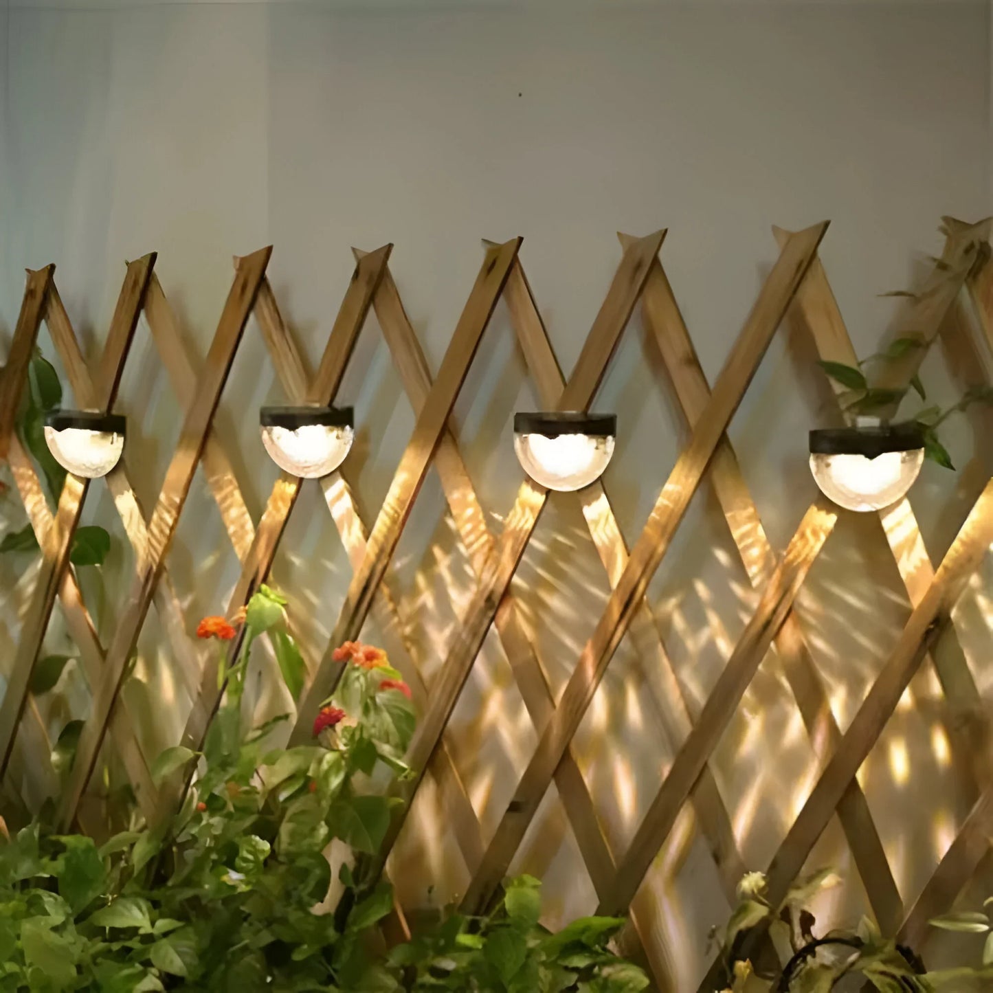 LumiWall – Zonne-energie Tuinwandlamp