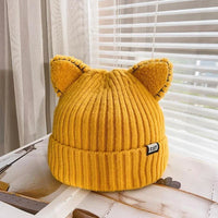 Gestrickte Wintermütze mit Katzenohren - PurrWarm