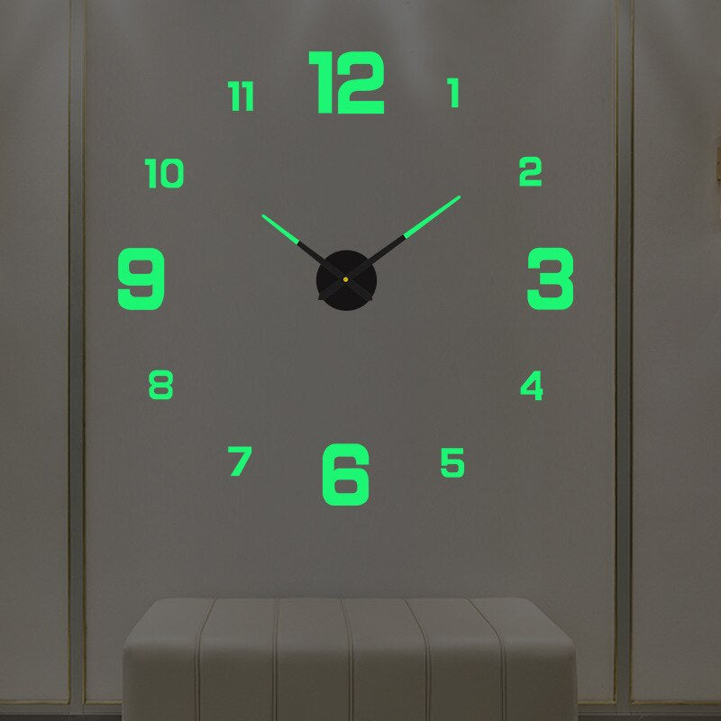 Luminor Moderne Zwarte Wandklok Met Kwarts Beweging