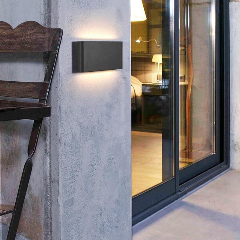 Bastro Moderne Rechthoekige Waterdichte Buitenwandlamp, Zwart/Wit