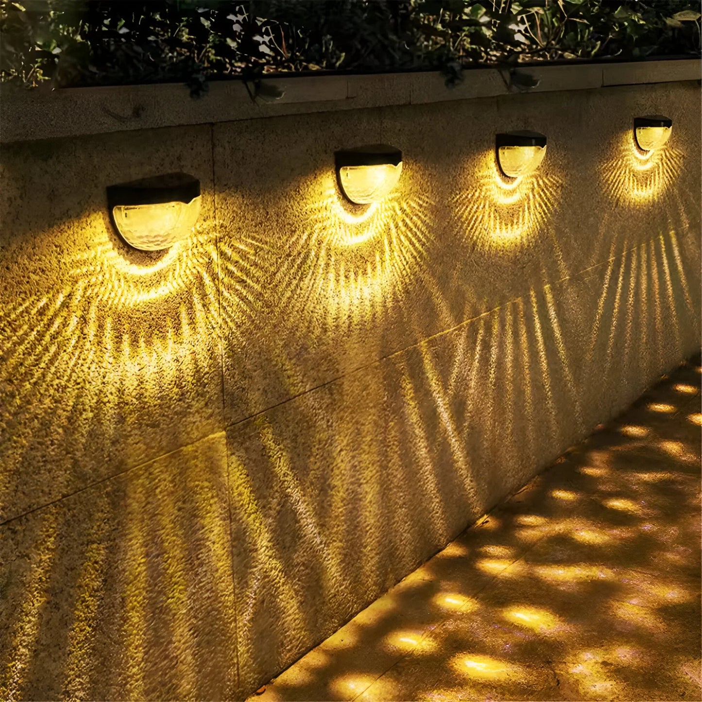 LumiWall – Zonne-energie Tuinwandlamp