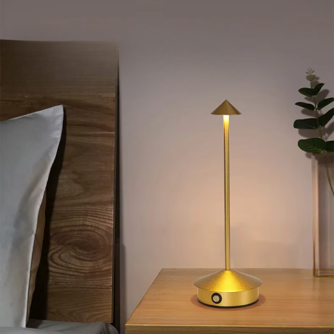 Moderne Aluminium Kegel LED Oplaadbare Tafellamp 1-Licht