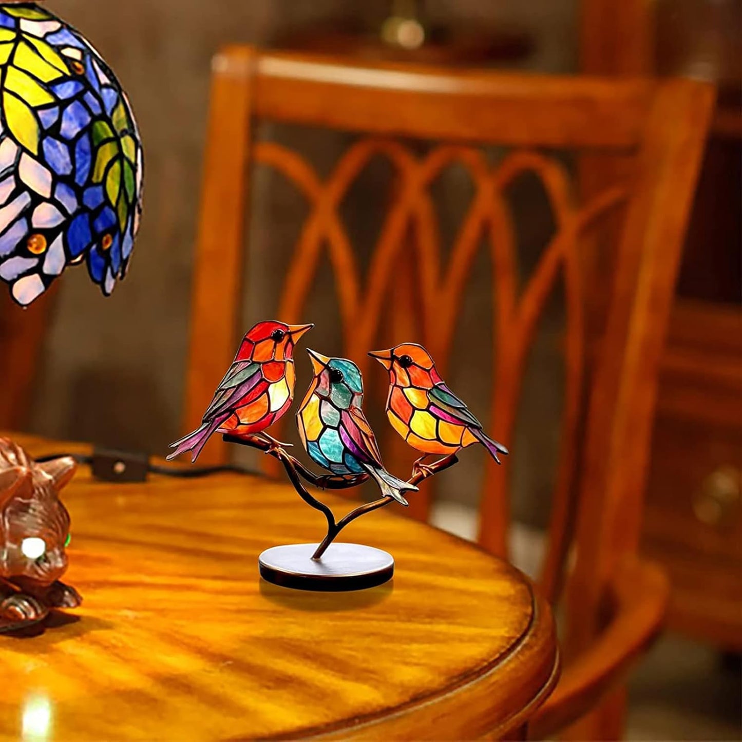 Moderne vogel tafel sculptuur met gekleurd glas en decoratief kunstontwerp