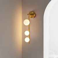 Verticale Lineaire Wandmontage Verlichting Post-Modern Metaal 3-Kops Gouden Afwerking Wandlamp voor Hoek
