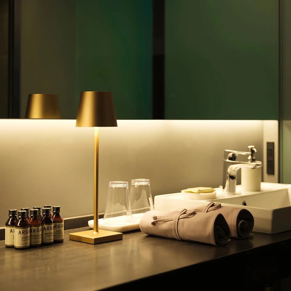 Osaka Draadloze Tafellamp Oplaadbaar Stralend Licht Voor Elke Kamer Accessoire