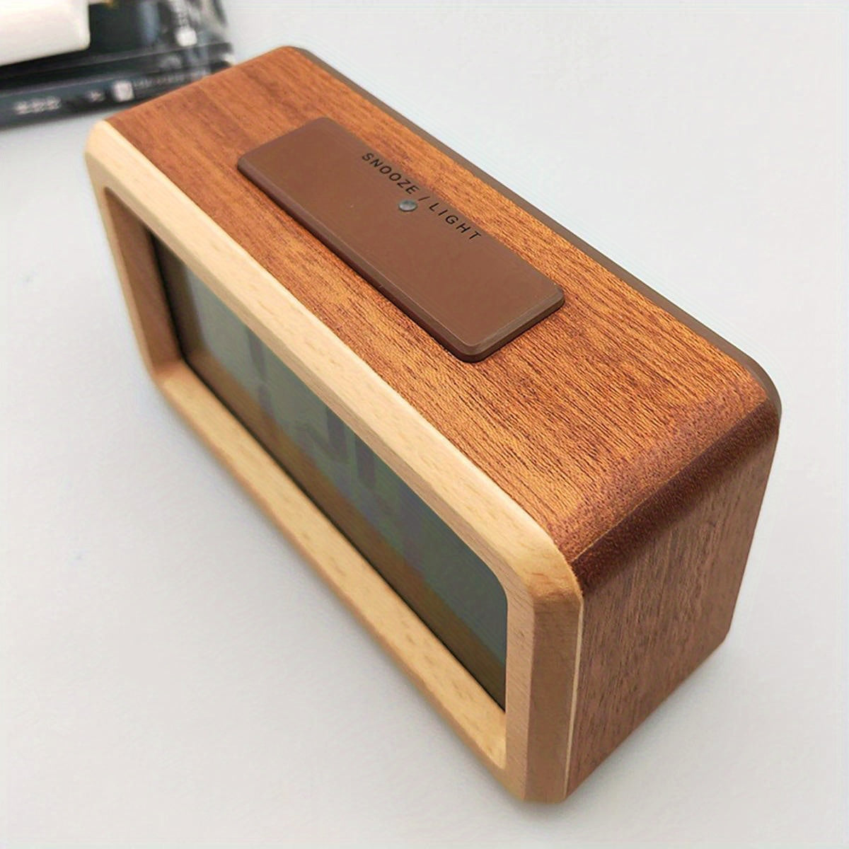 Houten Digitale Alarmklok – LED Display met Temperatuur en Datum