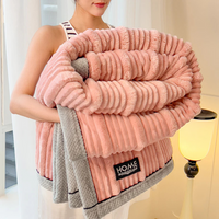 Cuddle – Warme Pluche Winterdeken voor Bed & Bank