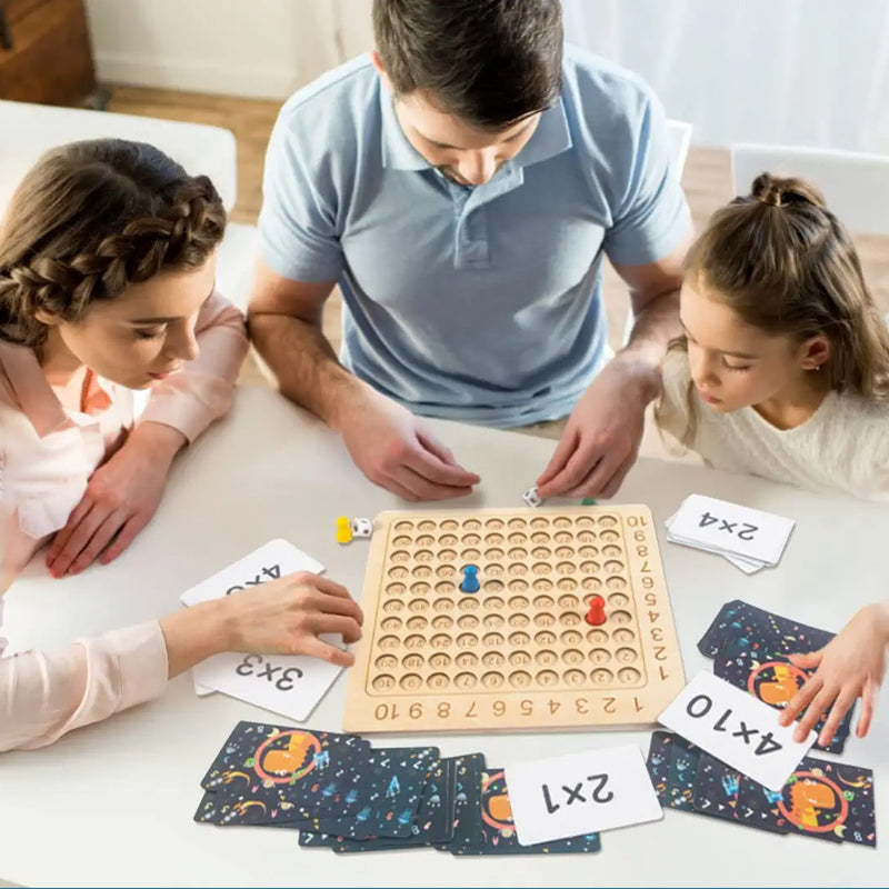 Montessori vermenigvuldigen en optellen | Verhoogt de concentratie en creativiteit met intuïtieve gameplay en helpt kinderen om wiskundeconcepten eenvoudig en leuk te begrijpen.