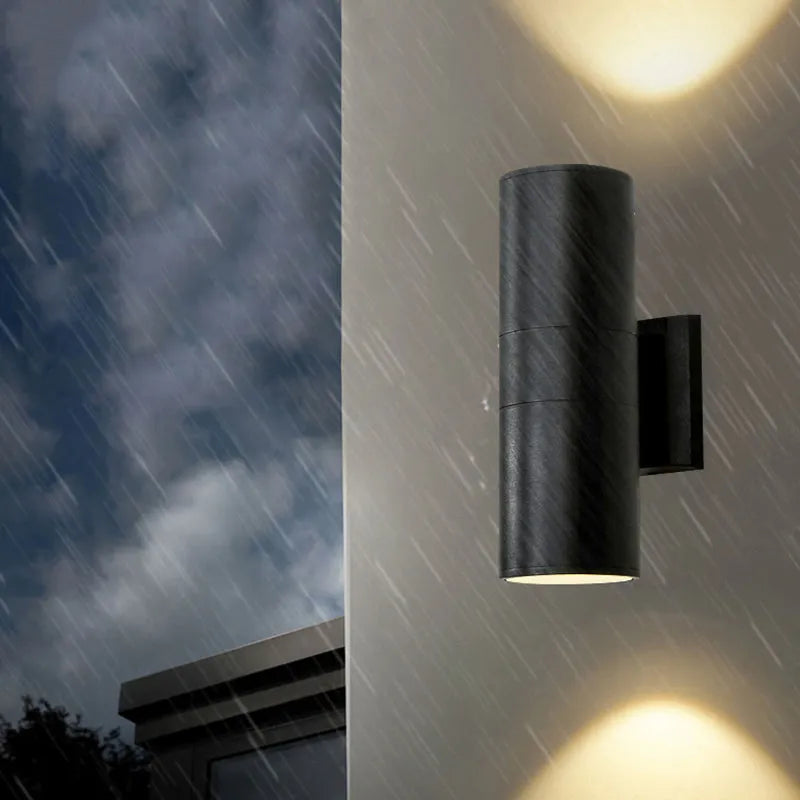 Kren Minimalistische Metalen Dubbelkopige Buitenwandlamp, Zwart