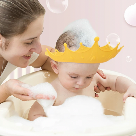 BathBliss | Dit badvizier beschermt je kind tegen de prik van shampoo en badwater