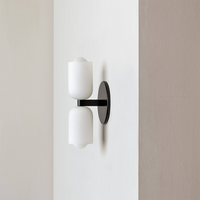 Moderne Wandlamp met Uplight en Downlight – Subtiele Sfeerverlichting voor Interieurs