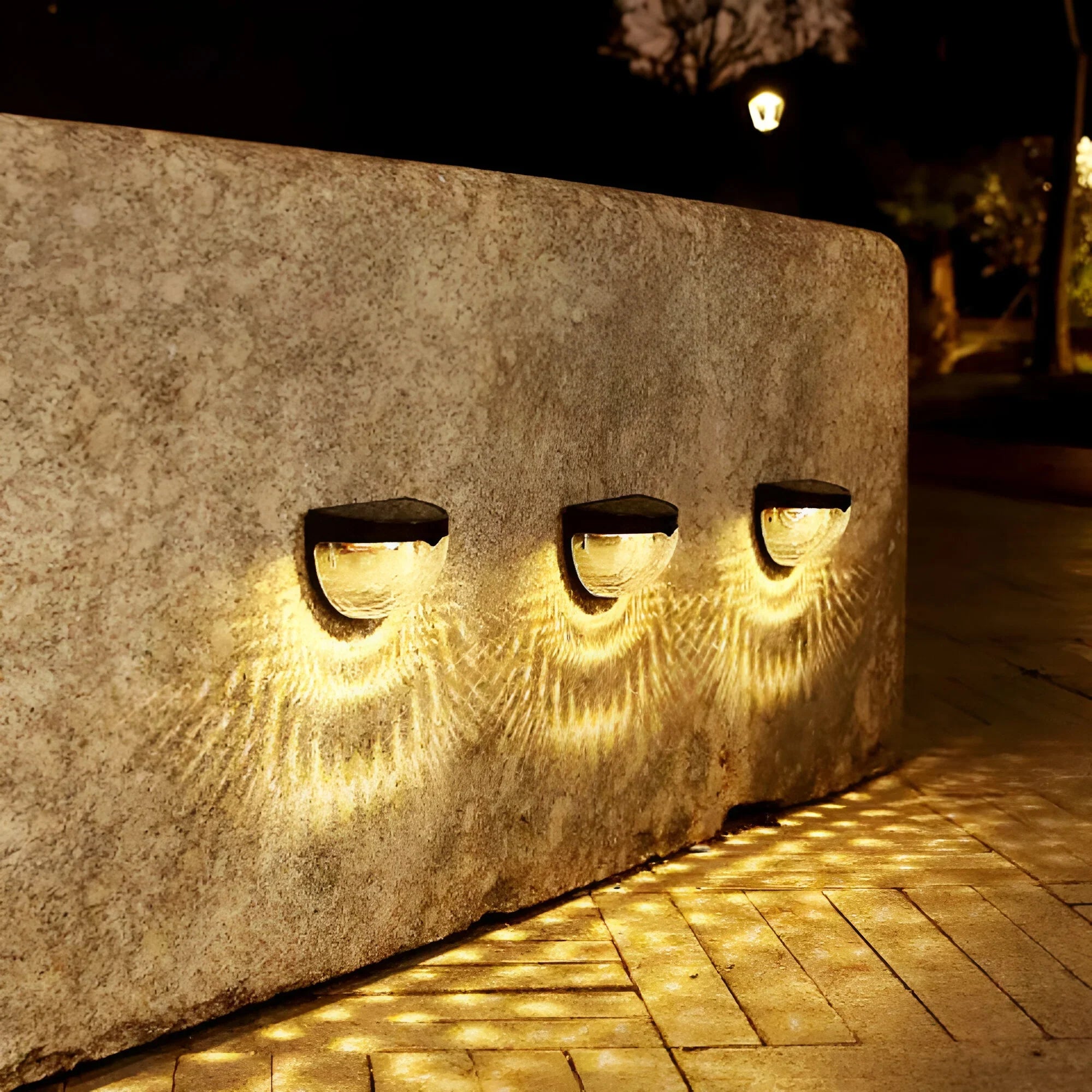 LumiWall – Zonne-energie Tuinwandlamp