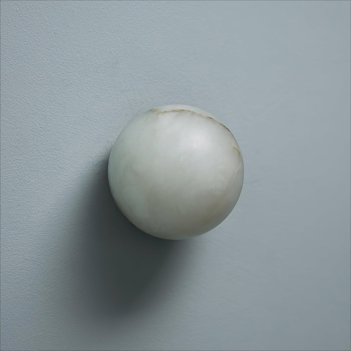 Alabaster Elegance Japandi Mini Orb Wandlamp