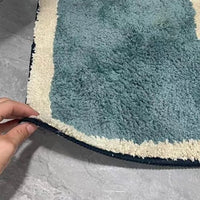 NordicFlow – Luxe Handgemaakte Badmat met Abstract Design voor Stijlvolle Badkamers