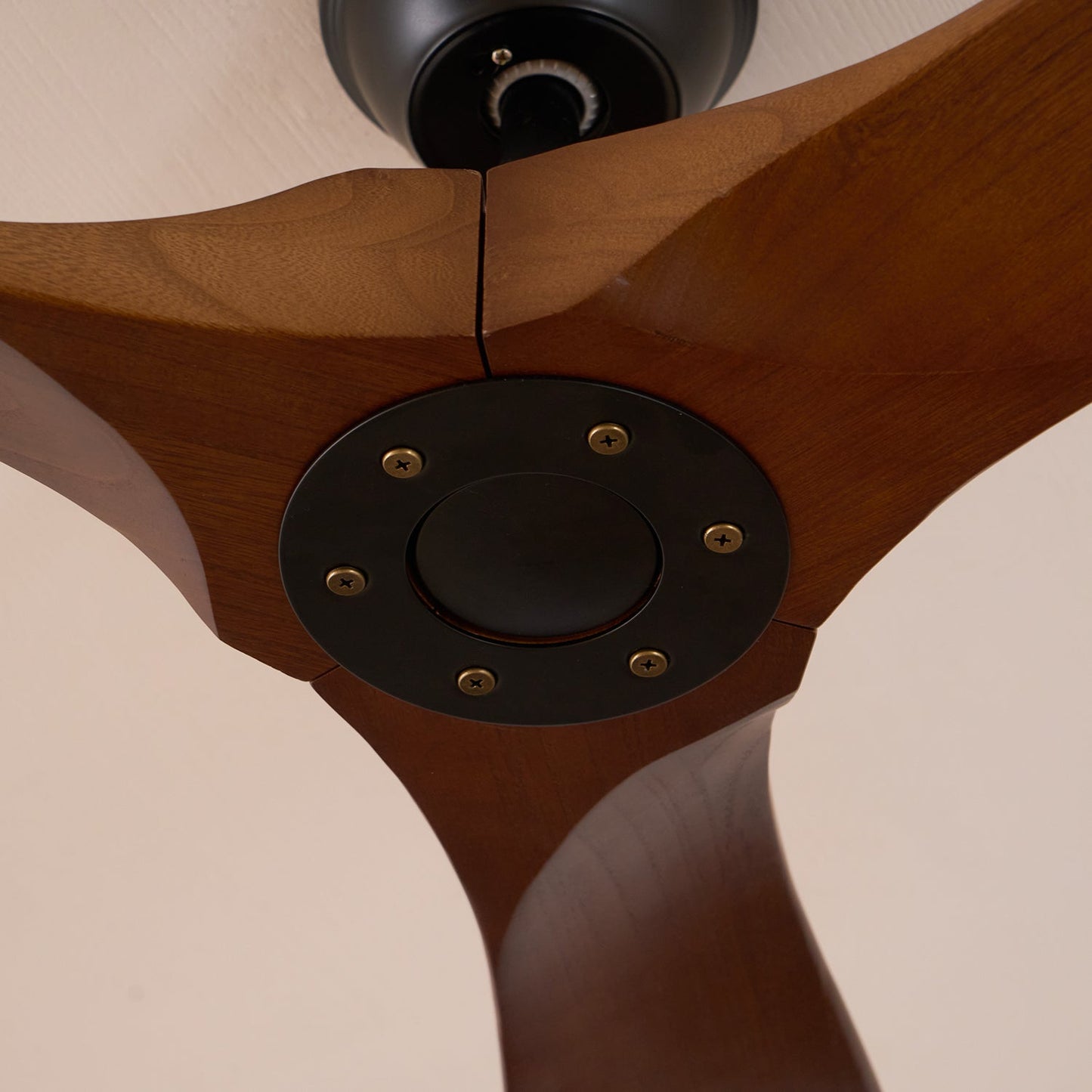 Clivara - Plafondventilator met Afstandsbediening Stil Moderne Ontwerp