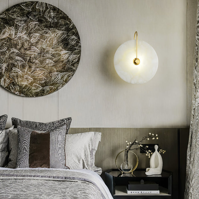 LED Wandlamp van Alabaster – Elegant en Rust in het Licht