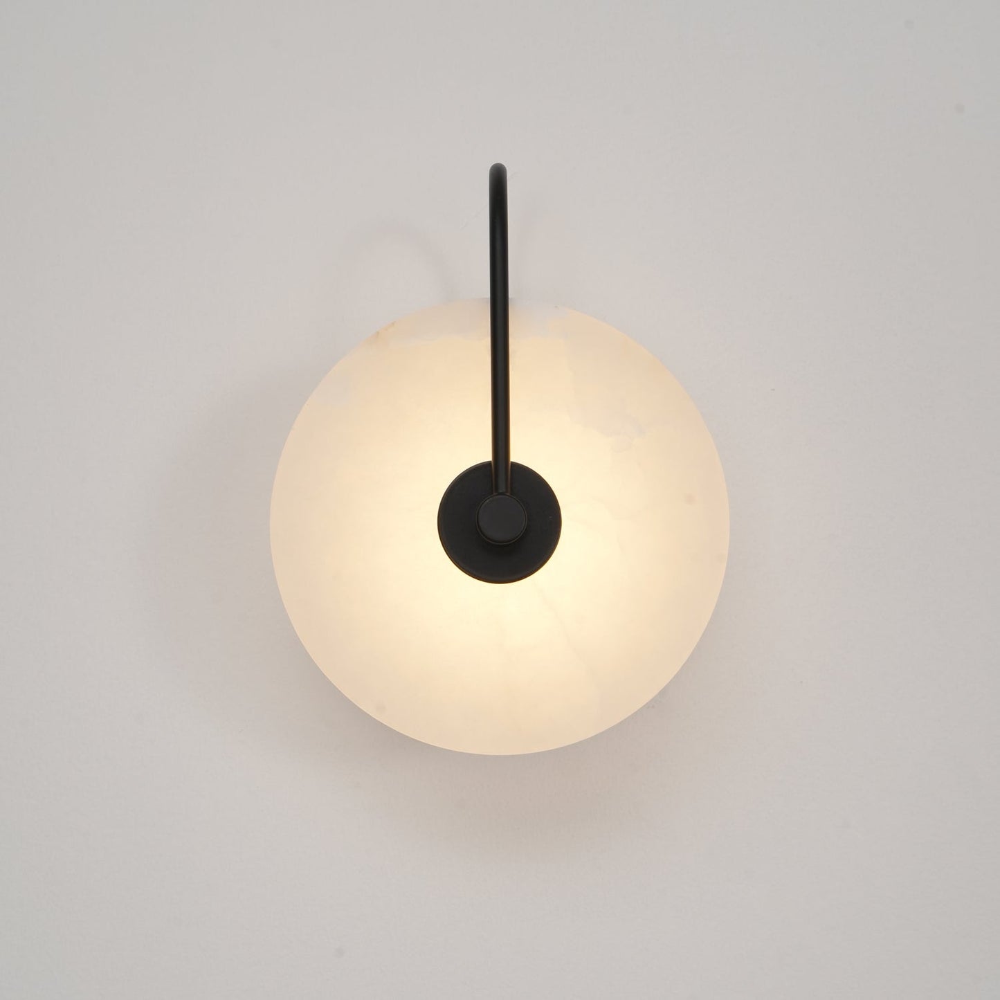 Elaris Wandlamp Globe in Alabaster