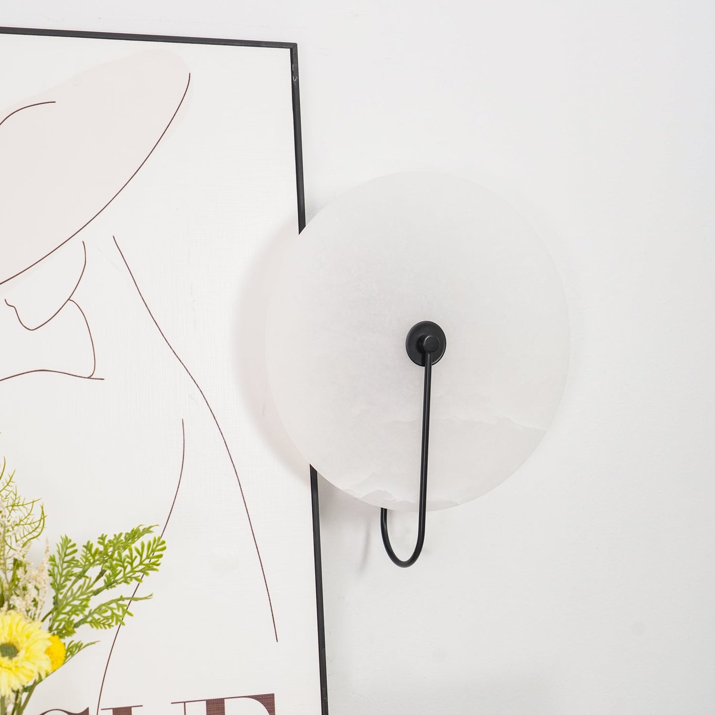 Elaris Wandlamp Globe in Alabaster