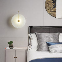 LED Wandlamp van Alabaster – Elegant en Rust in het Licht