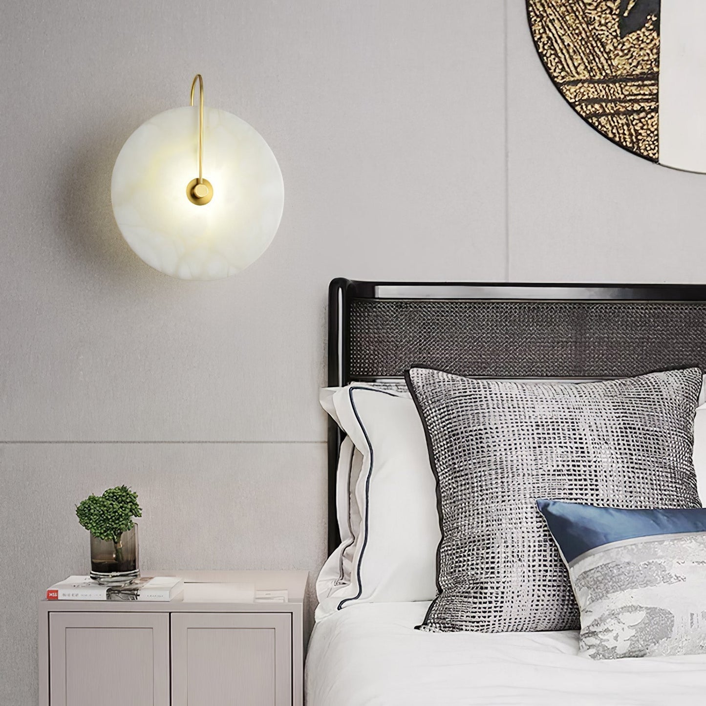 Elaris Wandlamp Globe in Alabaster