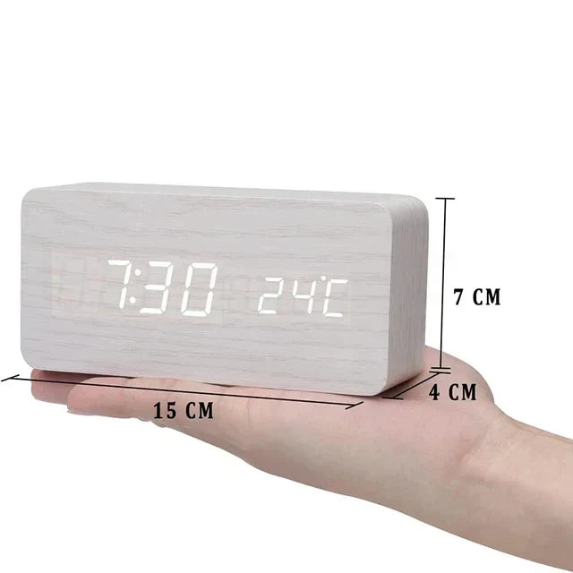 WoodWatch Wecker - LED-display met spraakbesturing en houten uitstraling
