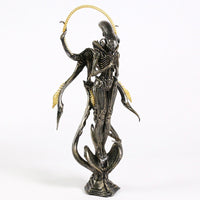 Alien Xenomorph Boeddha Beeldje | Surrealistisch Hars Verzamelaarsdecor