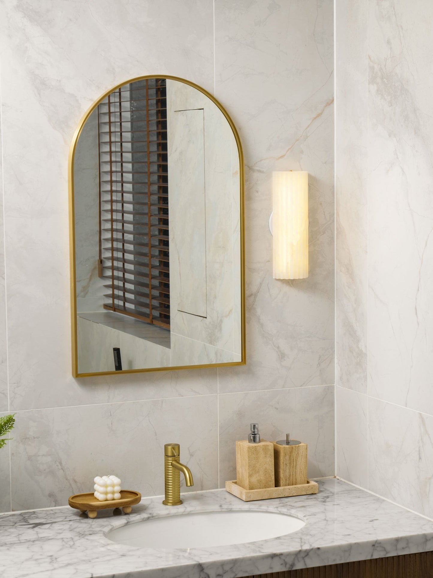 Orcarion Wandlamp van Albast