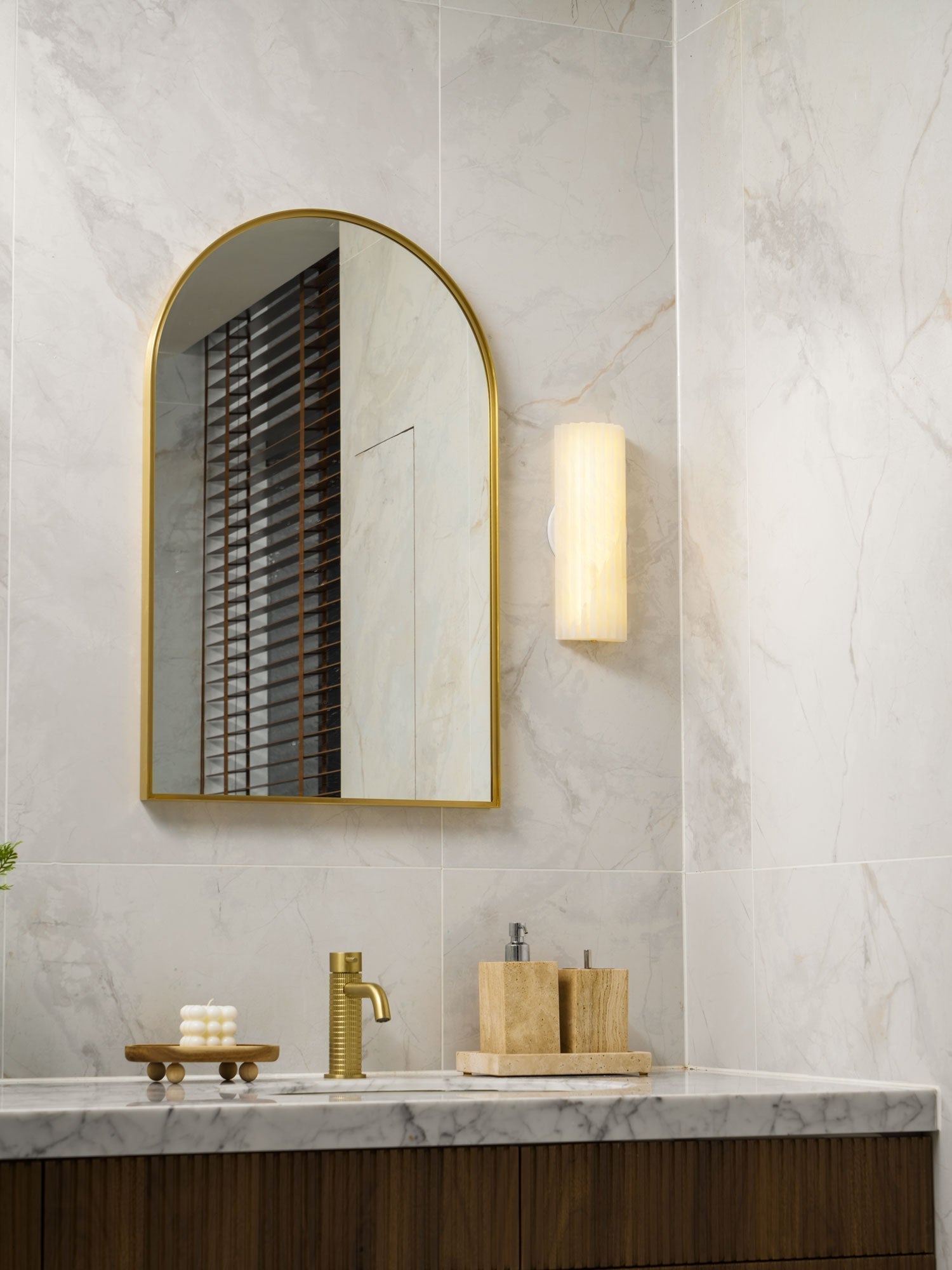 Orcarion Wandlamp van Albast