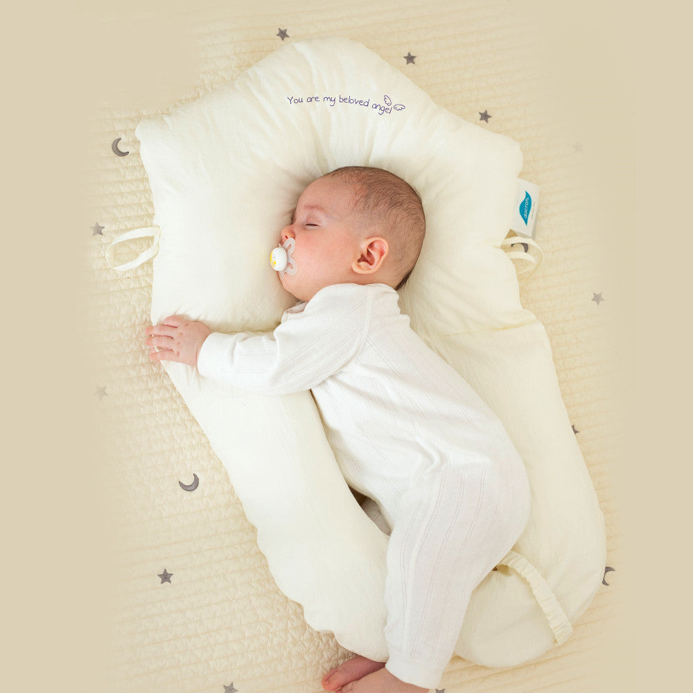 Ergonomisch Baby Knuffelkussen – Antibacterieel Slaapkussen voor Veilige Baby Slaap