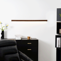 Lustra Wandlamp Lineair Hout en LED Minimalistisch Design