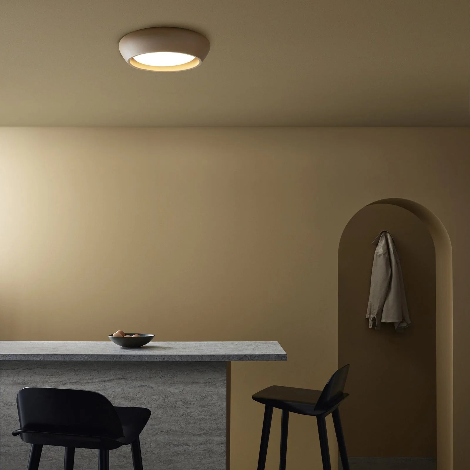 Astoria Minimalistische Cement Plafondlamp