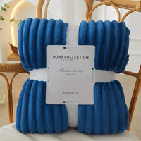 StripeWarm – Brede flanellen fleece deken met strepenpatroon