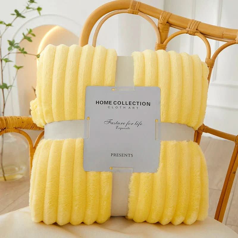 StripeWarm – Brede flanellen fleece deken met strepenpatroon