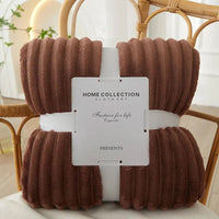 StripeWarm – Brede flanellen fleece deken met strepenpatroon