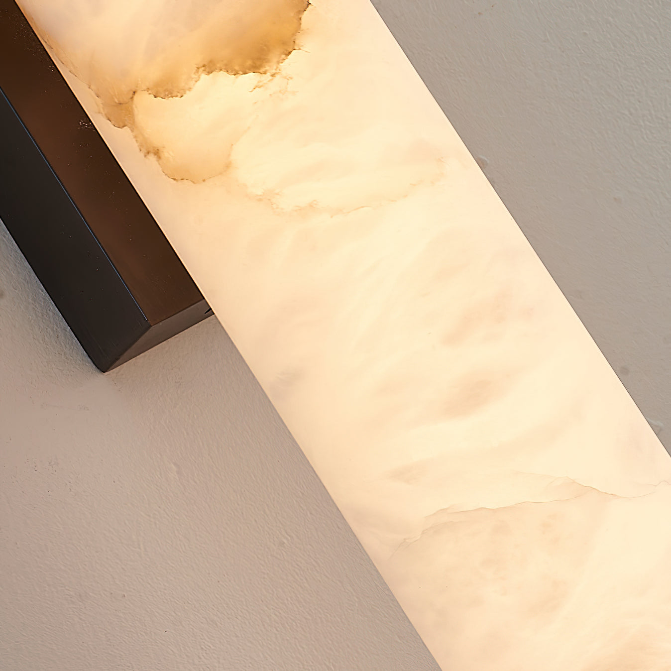 Arcus Wandlamp Elegant Minimalistisch Modern in Messing en Alabaster