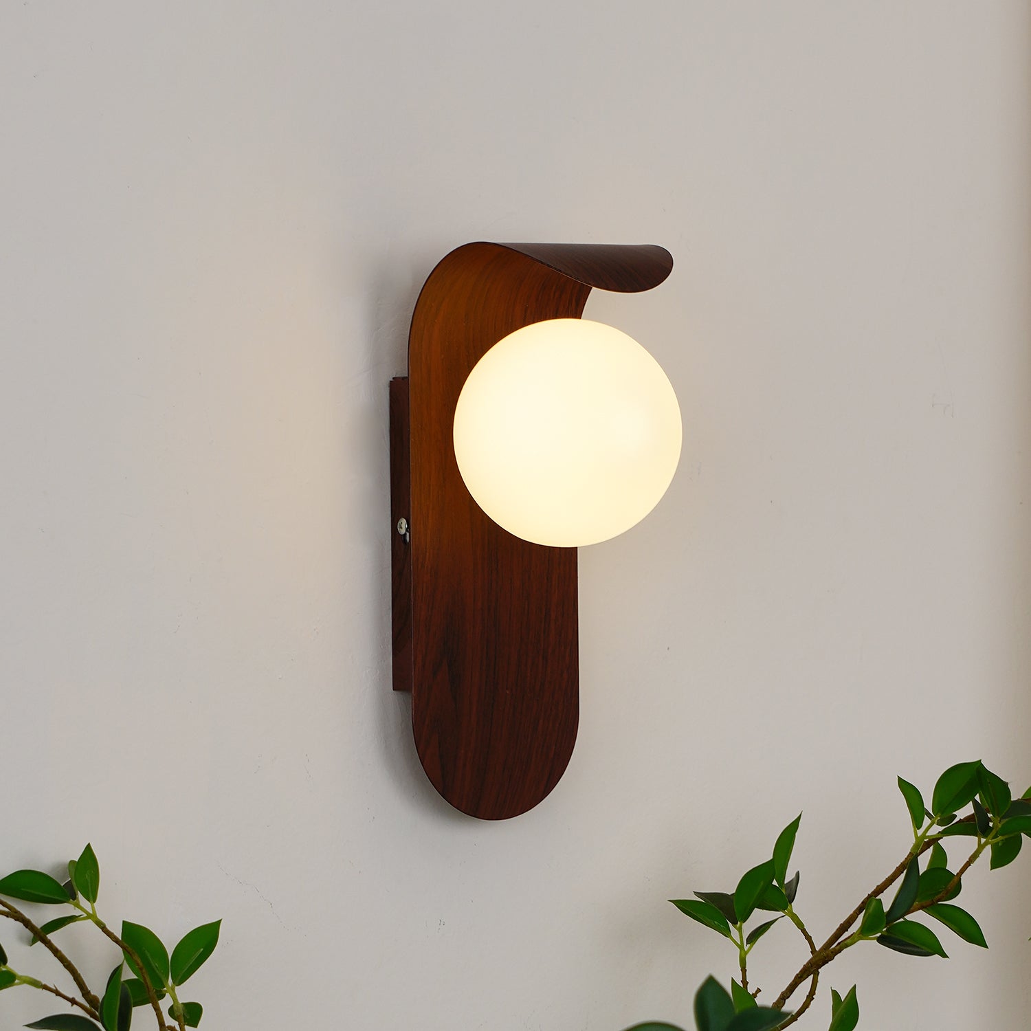 Exuro Wandlamp Binnen in Houtkleur / Notenhoutkleur