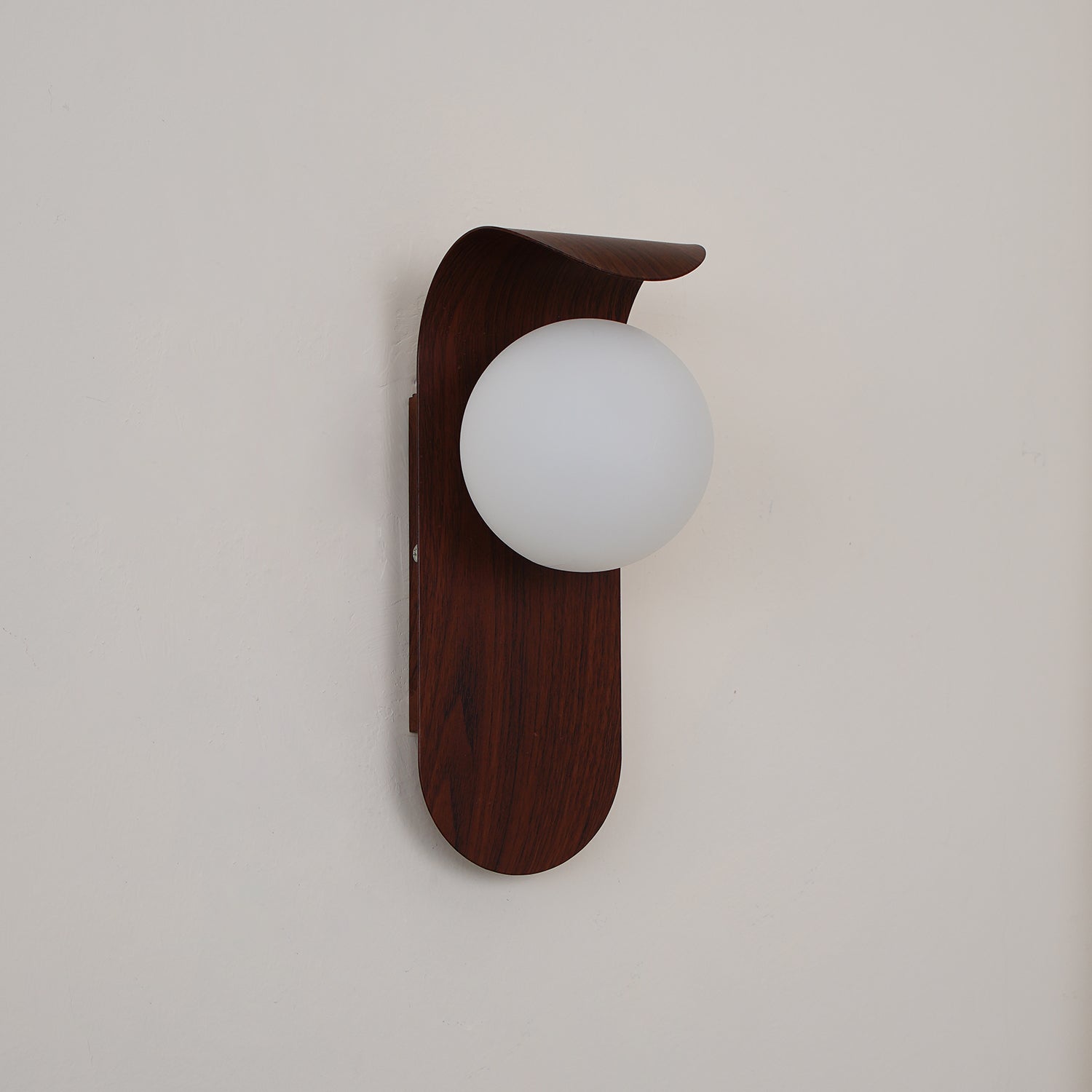 Exuro Wandlamp Binnen in Houtkleur / Notenhoutkleur