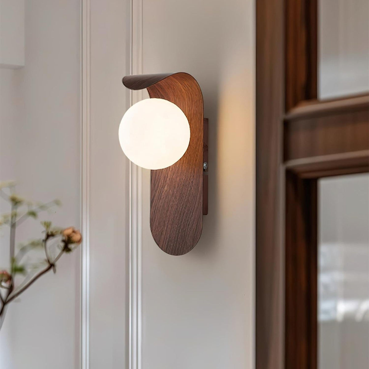 Carlyle Nordic Minimalistische IJzeren Houten Accent LED Wandlamp