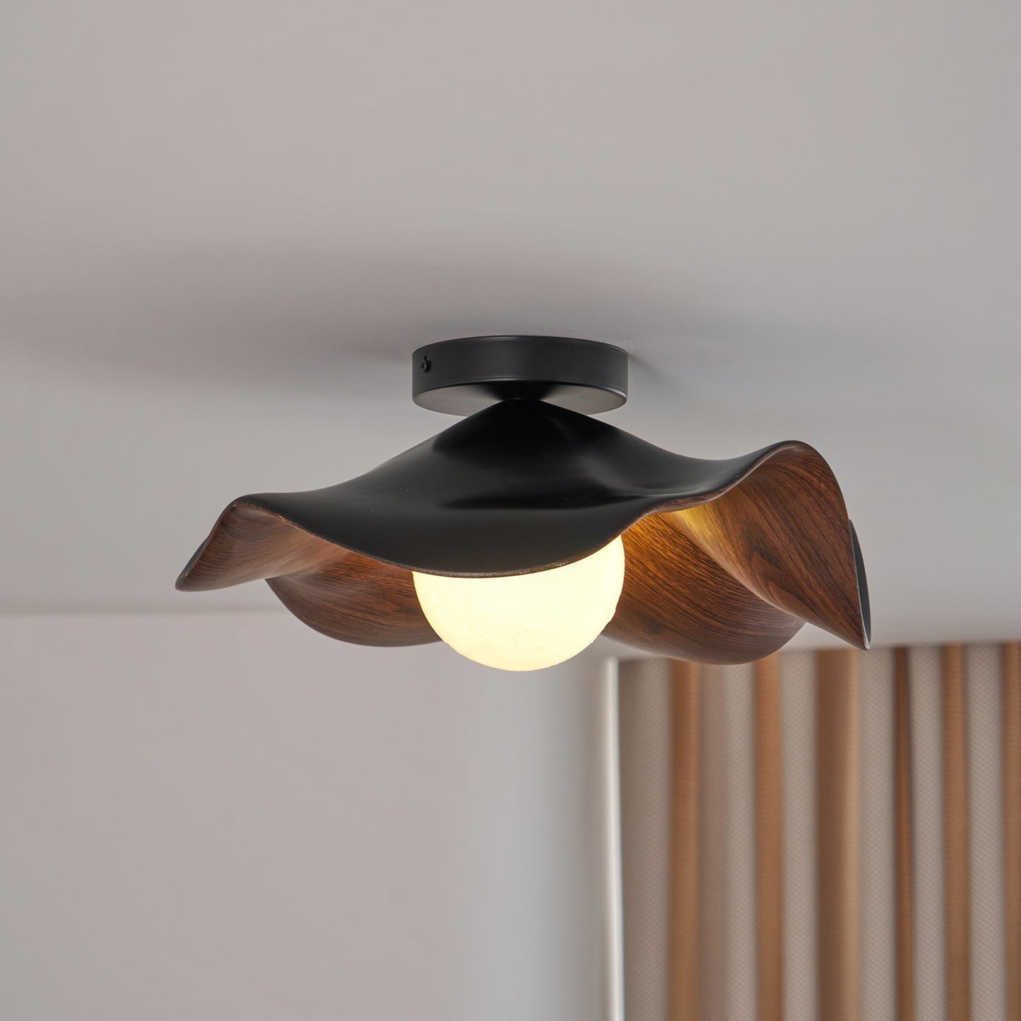 Moderne Plafondlamp Sculpturaal Hout Geïnspireerd Ontwerp