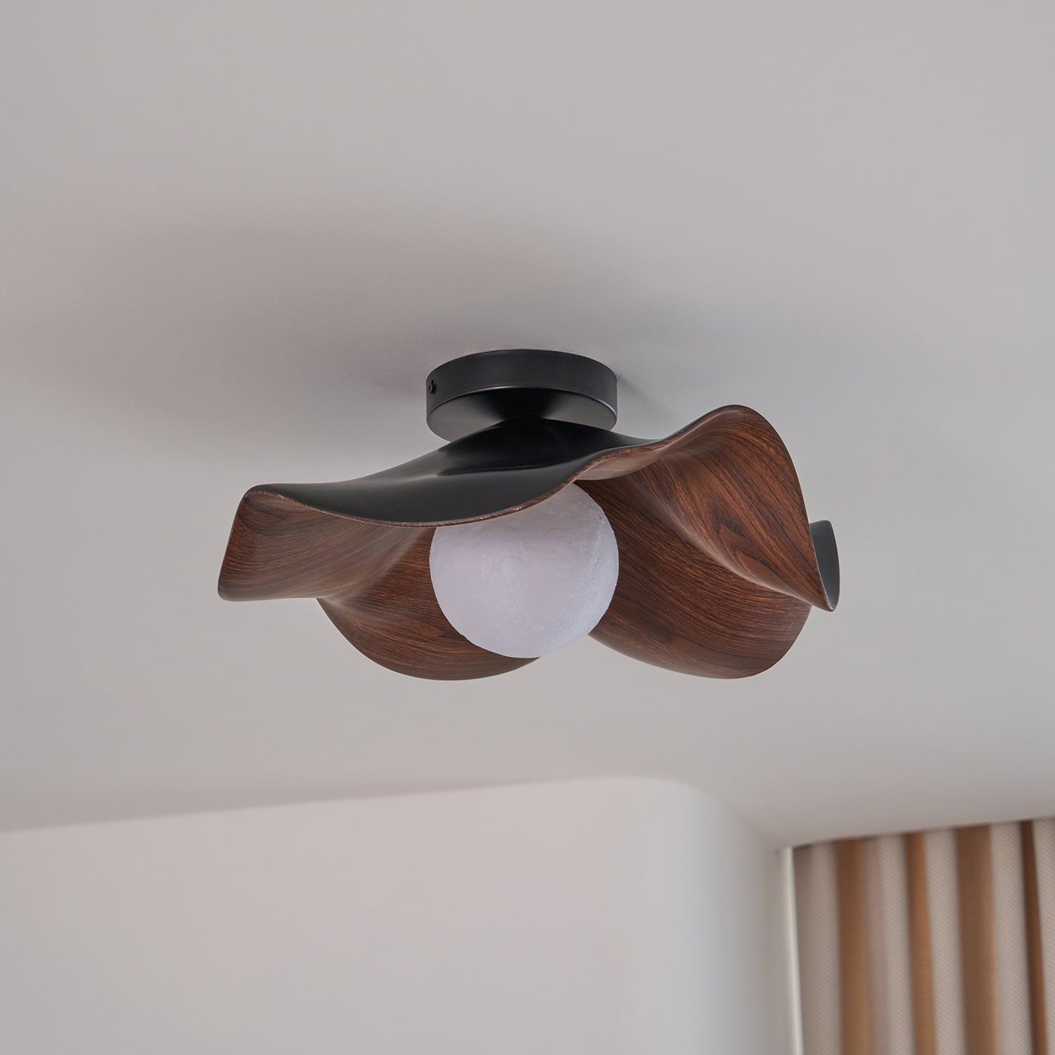 Moderne Plafondlamp Sculpturaal Hout Geïnspireerd Ontwerp