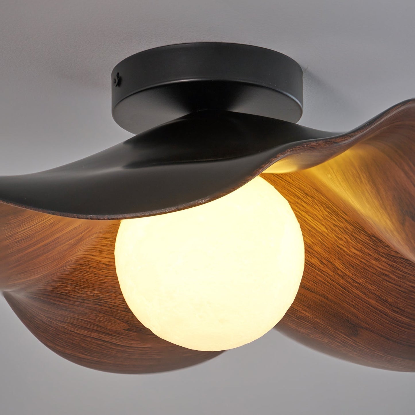 Moderne Plafondlamp Sculpturaal Hout Geïnspireerd Ontwerp