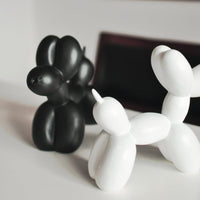 Artisano Luxe Ballon Hond Sculptuur | Exquisite handgemaakte hars kunstwerk dat een speelse touch toevoegt aan elke luxe decor