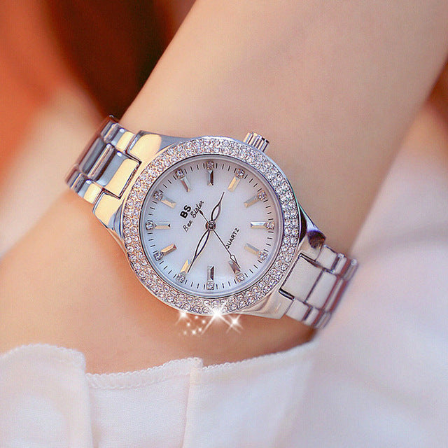Dames Quartz Horloge – Rvs Armband, Glanzende Details & Tijdloos Design